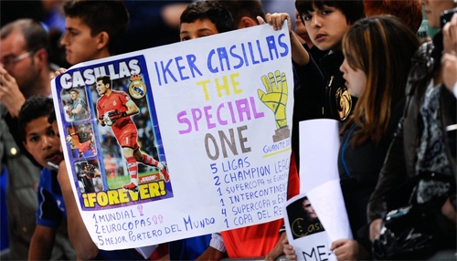 Iker Casillas và đoạn kết bi kịch của một tượng đài
